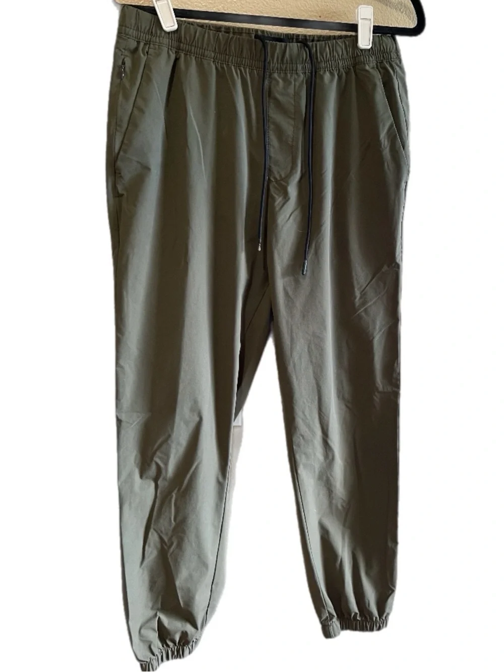 Banana Republic Motion Tech Joggers medium outdoor casual summer lightweight